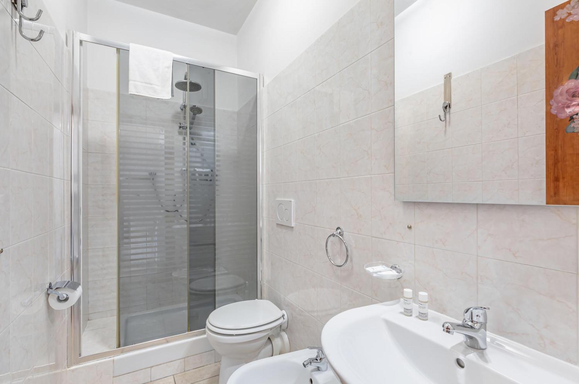 La Nicchia Dei Papi - Visarno Arena Lovely Apartamento *